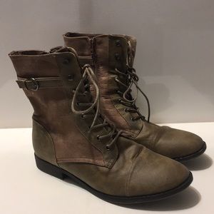💋 Combat Boots XOXO Carissa Size 11M💋